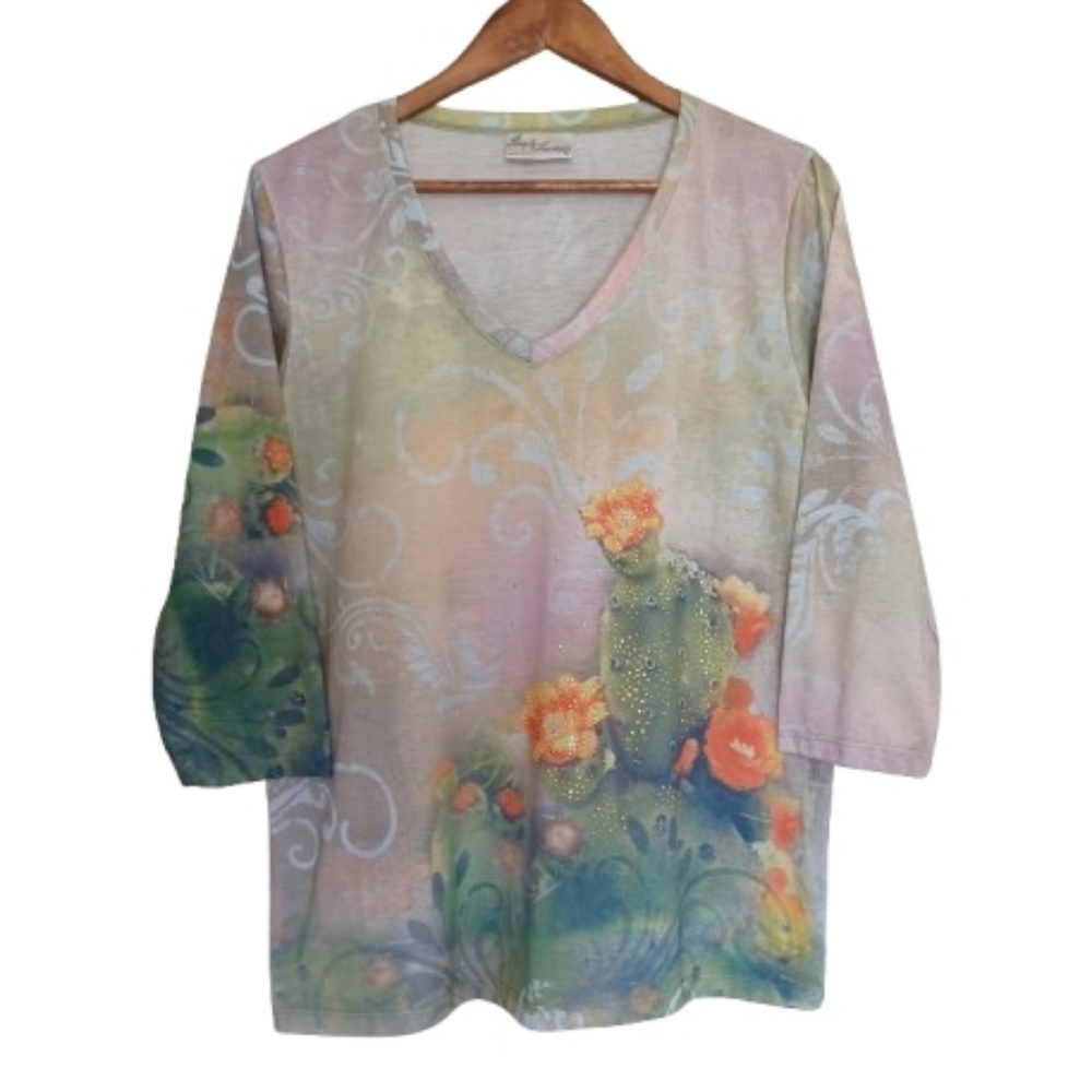 Leslie Lucinda Floral Cactus Women's Quarter Sleeve Casual V-neck Top Blouse